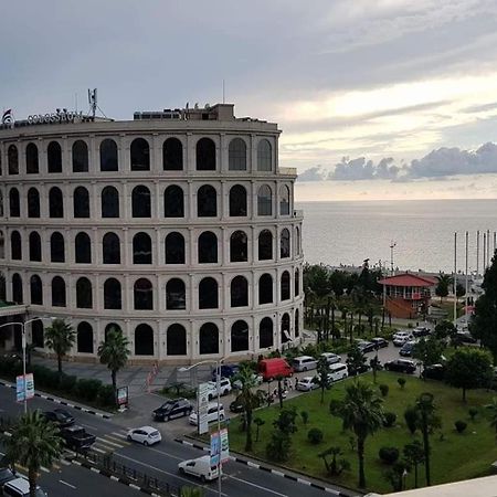 Apartamento Orbi Sea Tower Block A Batumi Exterior foto